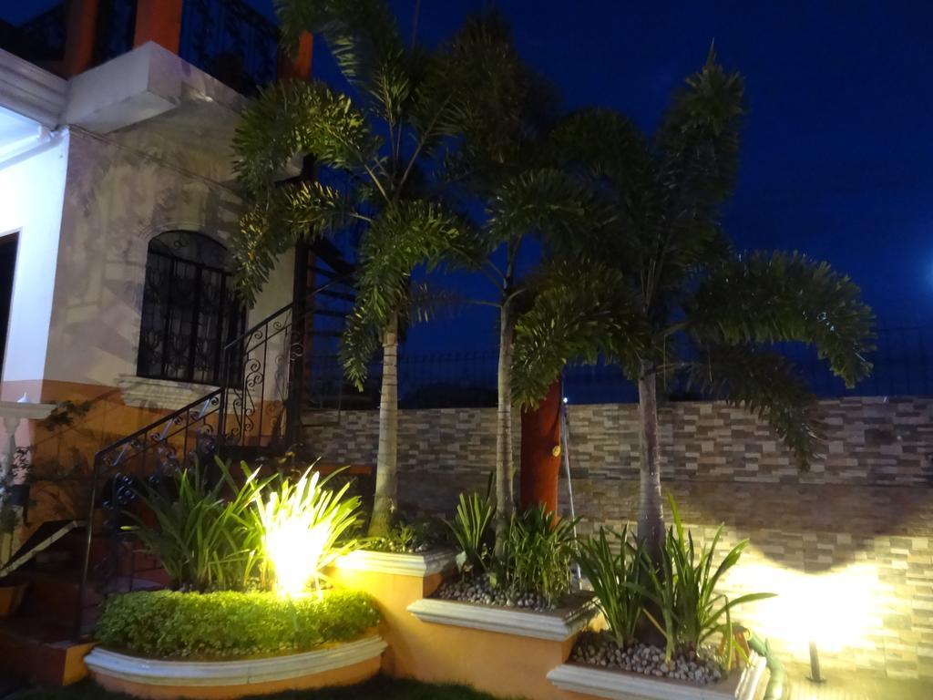 The Executive Villa Inn & Suites Davao Zewnętrze zdjęcie