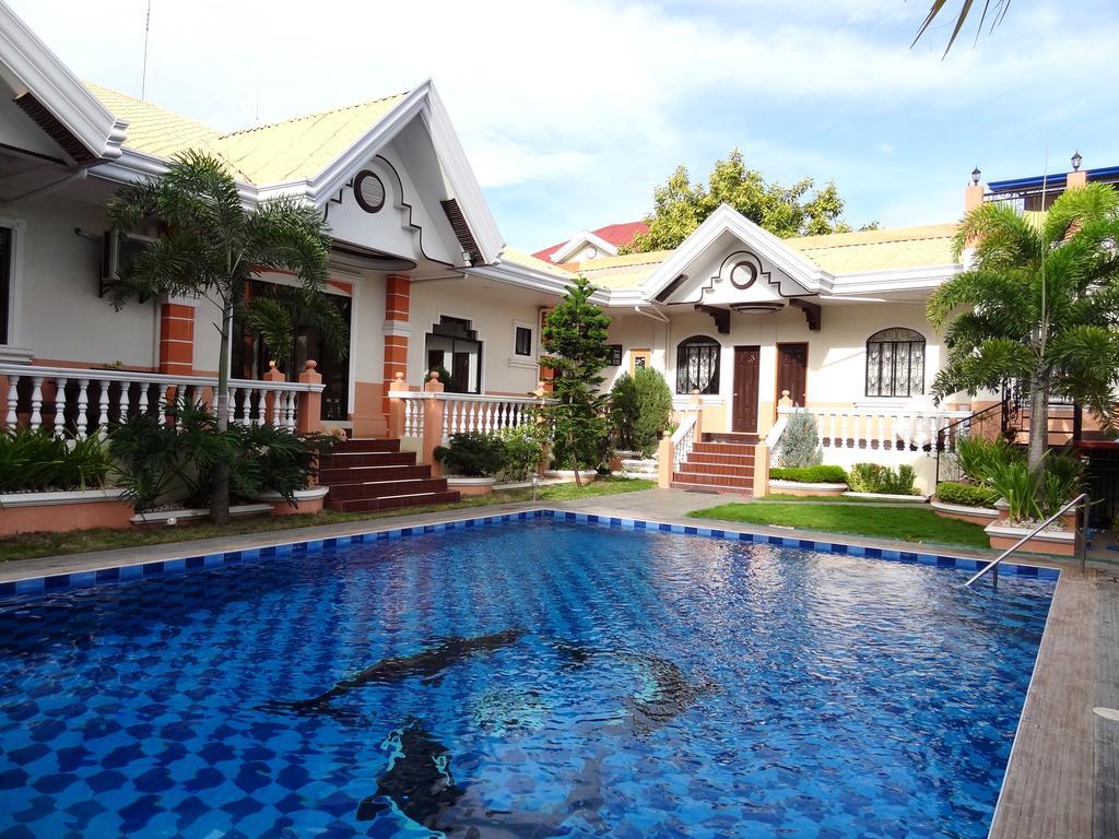 The Executive Villa Inn & Suites Davao Zewnętrze zdjęcie